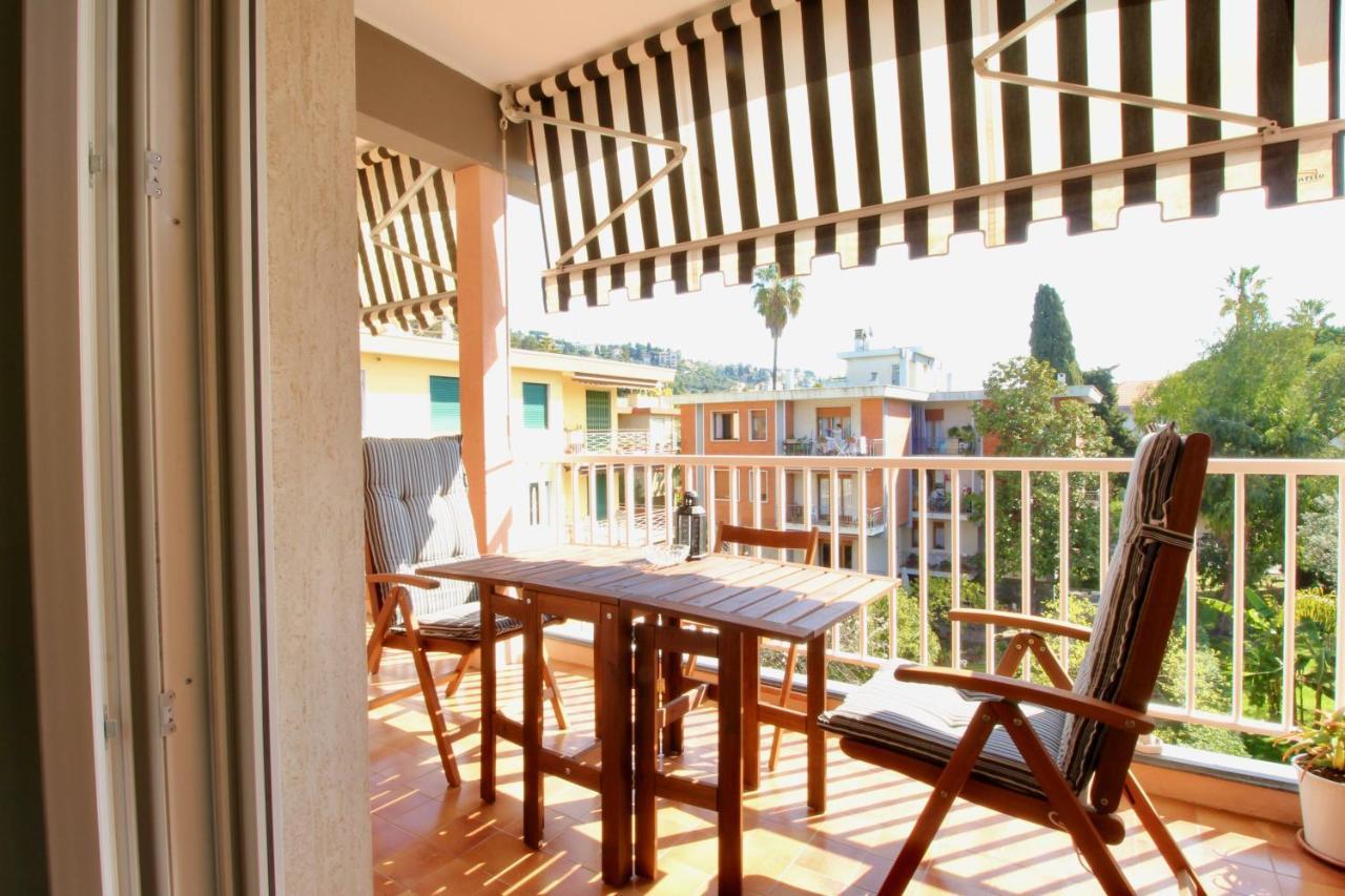 Interno 19 Apartment Bordighera Exterior photo